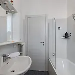 Hostly Santo Stefano Tower View Apartment