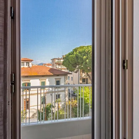 Hostly Santo Stefano Tower View Apartamento
