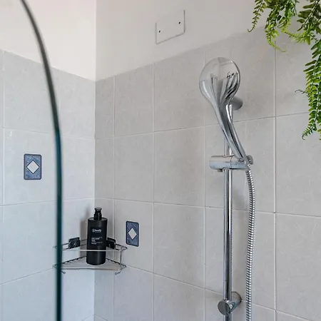 Hostly Santo Stefano Tower View Apartamento *